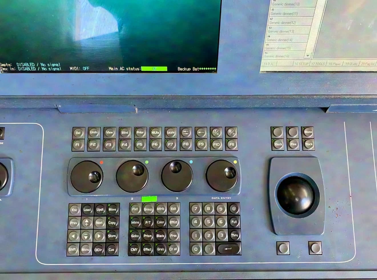 SGM Regia 2048 Live lighting console