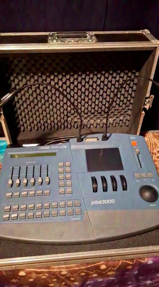 SGM SGM Pilot 3000 Hybrid Console