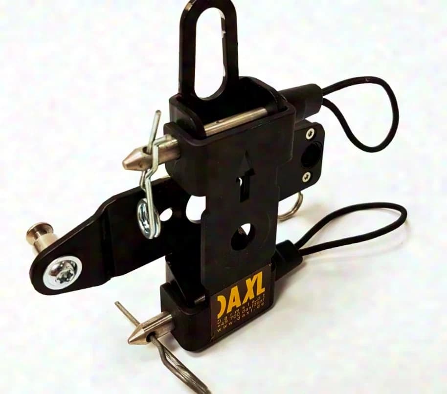 SGM SixPack Hanger Bracket Set for 12 Lamps
