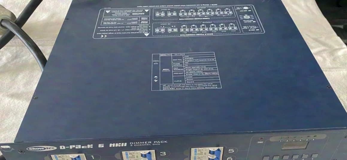 SHOWTEC D-Pack 6 MK-II 6x 10A Dimmerpack with 2x Harting output + CEE 32A connection, good condition