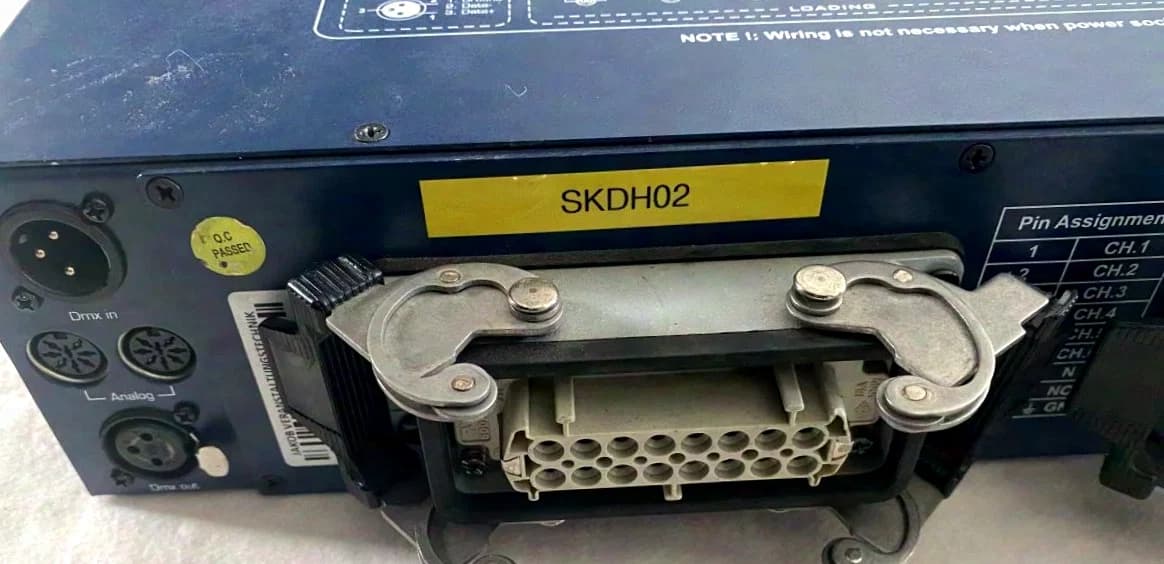 SHOWTEC D-Pack 6 MK-II 6x 10A Dimmerpack with 2x Harting output + CEE 32A connection, good condition