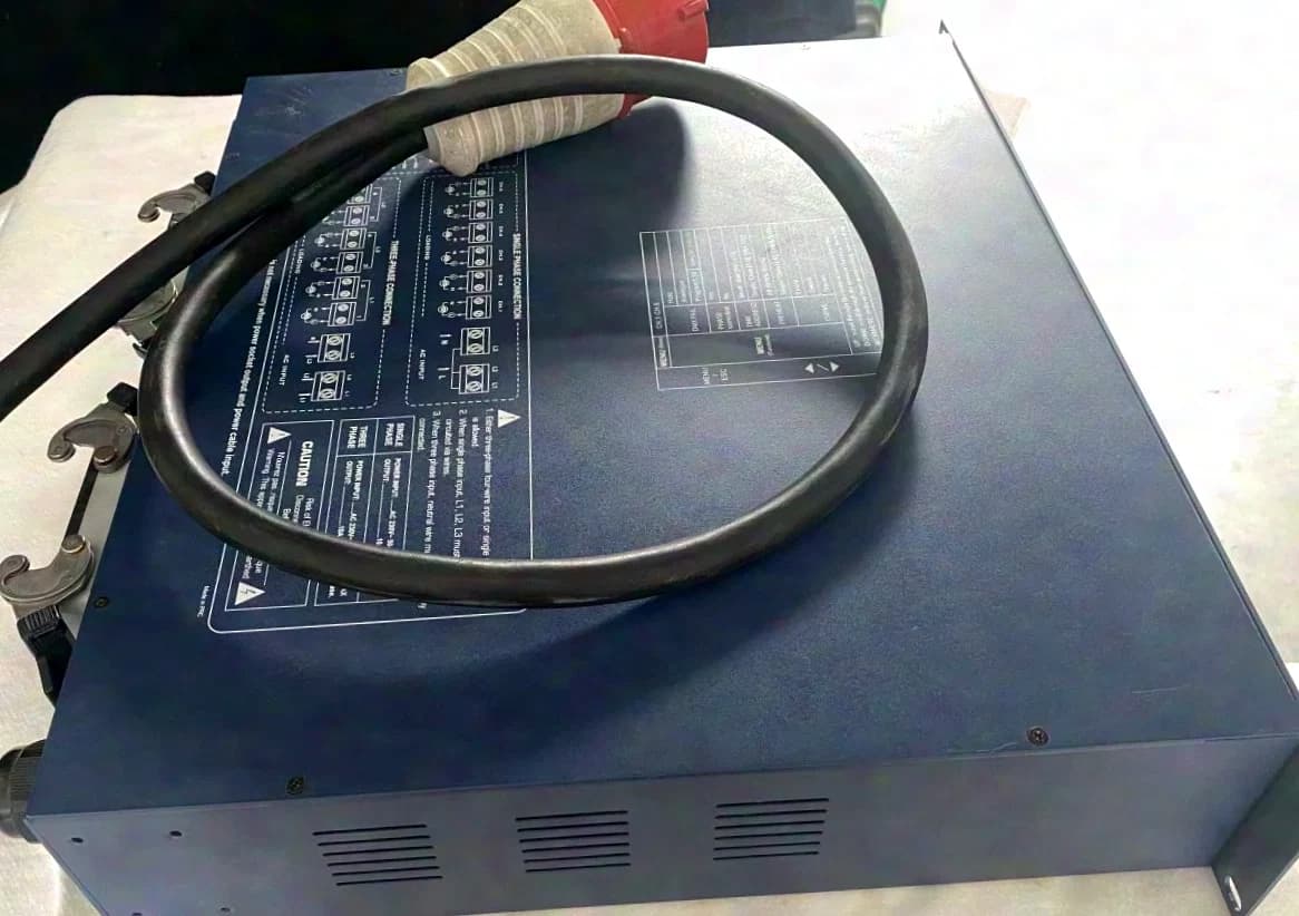 SHOWTEC D-Pack 6 MK-II 6x 10A Dimmerpack with 2x Harting output + CEE 32A connection, good condition