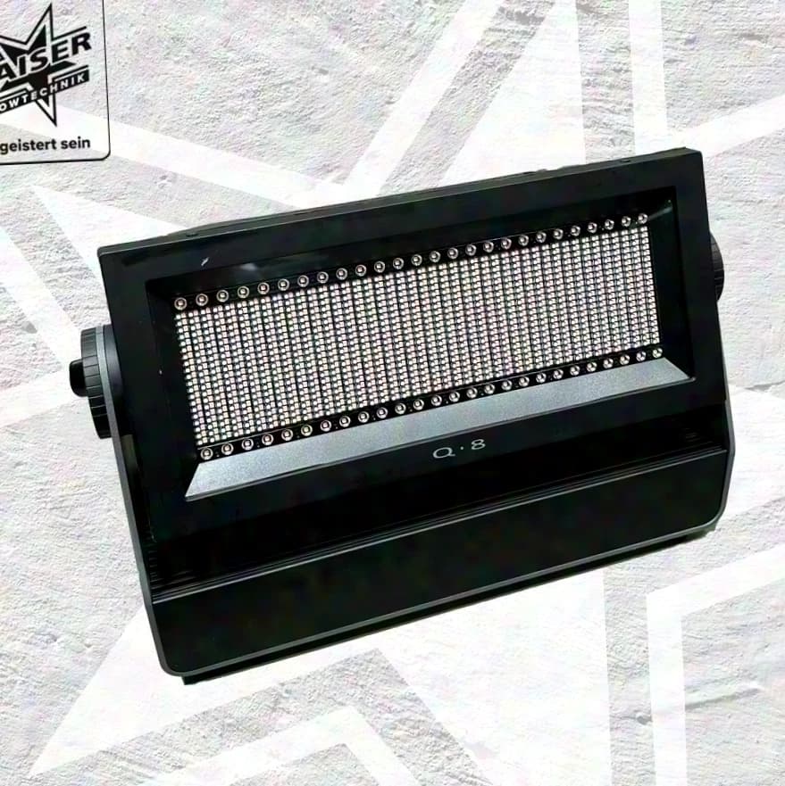 STOCK CLEARING SGM Q8 Wide Beam RGBW LED Floodlight IP66 105°x135° 550W 40.000lm