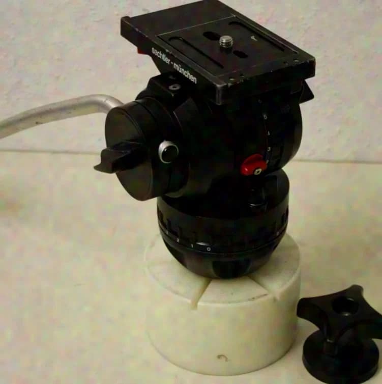 Sachtler Panorama 7 + 7 fluid head with wedge plate and pan arm