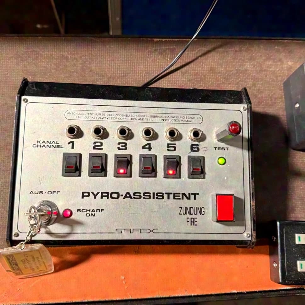 Safex Pyroanlage with extensive accessories