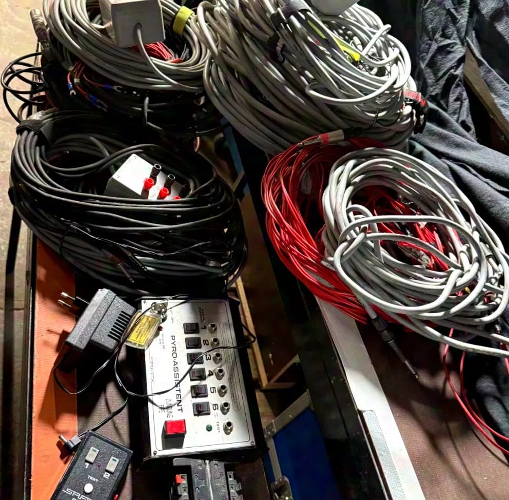 Safex Pyroanlage with extensive accessories