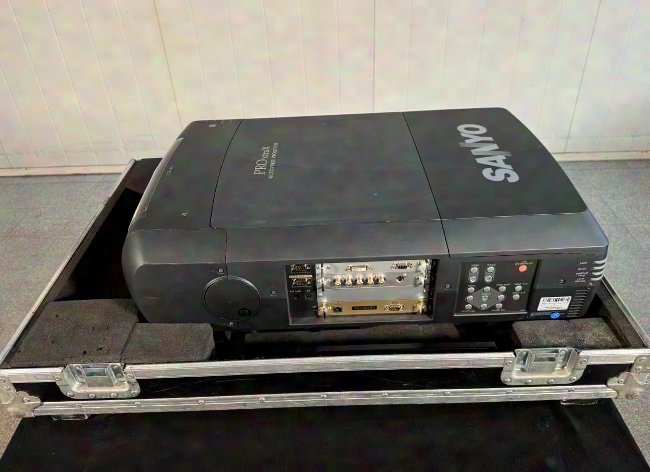 Sanyo PLC - XF47 15000 Lumen