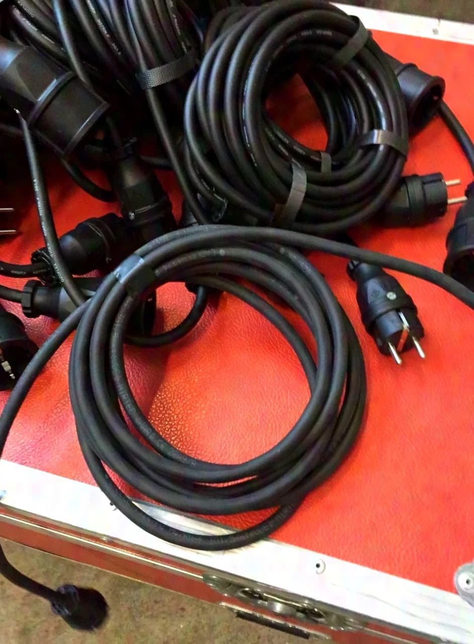 Schuko cable 2.5m, 5m, 7.5m, 10m, 15m, 20m Updated