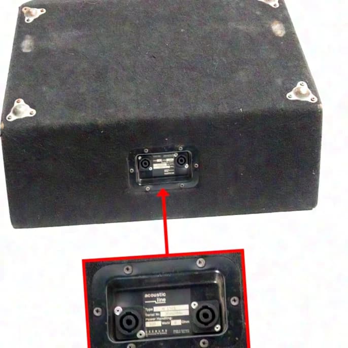 Seeburg M1501 Monitor 2 pieces in hood case used