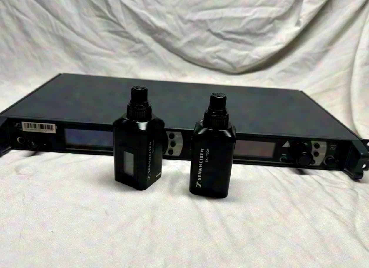 Sennheiser EM3732 II Receiver N-Band + 2x Sennheiser SKP 2000 Plug-On Transmitters