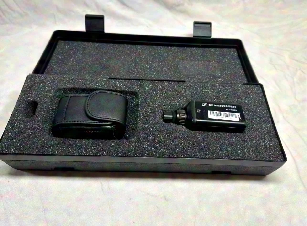 Sennheiser EM3732 II Receiver N-Band + 2x Sennheiser SKP 2000 Plug-On Transmitters