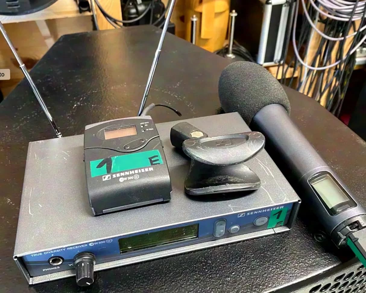 Sennheiser EW wireless system with handheld transmitter and bodypack transmitter