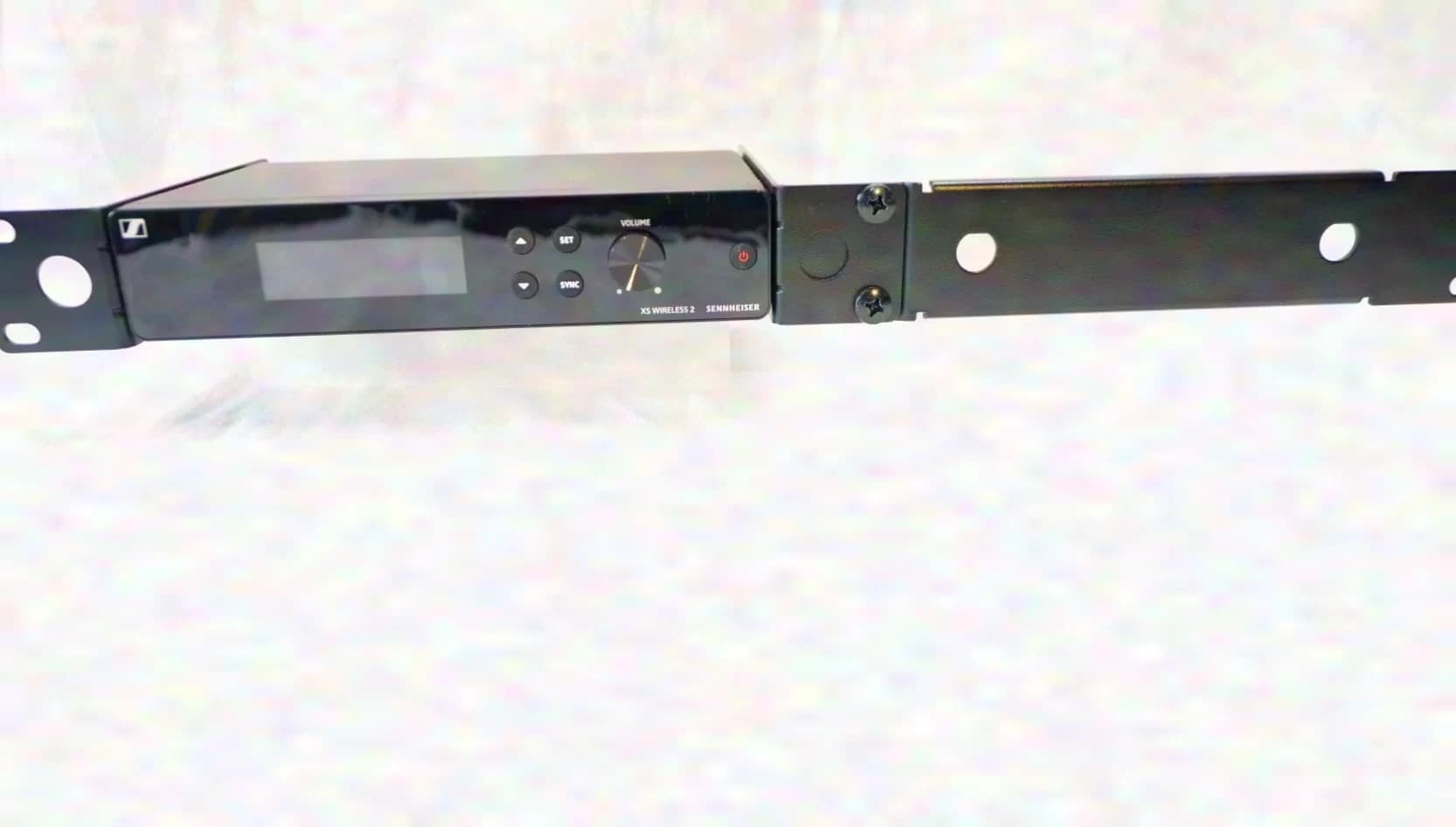 Sennheiser wireless microphone receiver "Sennheiser XS Wireless 2" (E-Band) in a 19" set