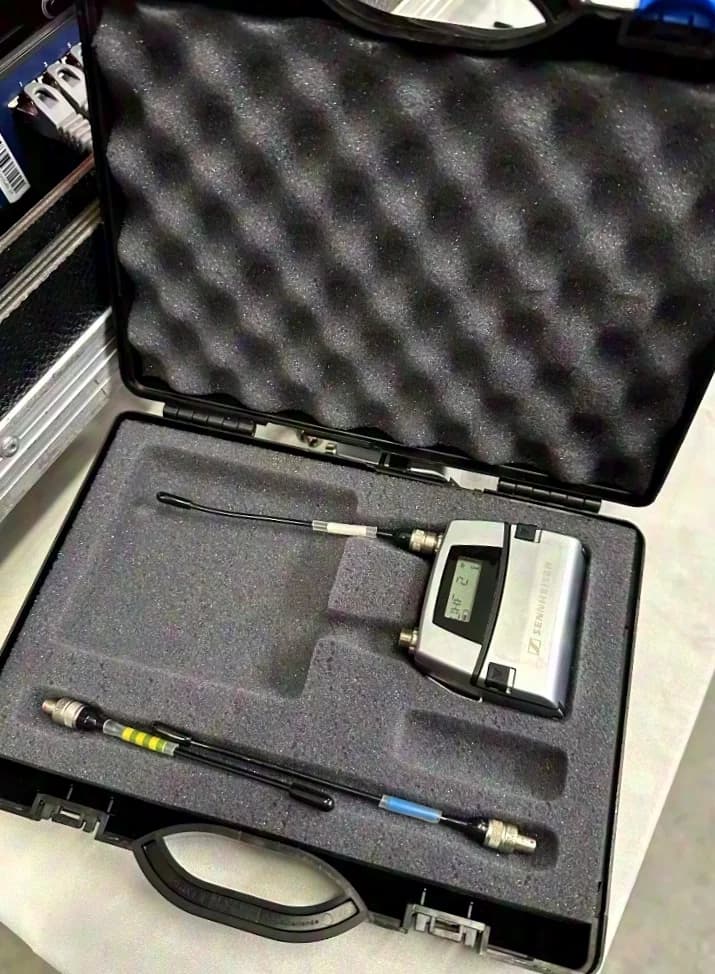 Sennheiser Set: 4x 3732 II N-Band dual receivers + 8x SK5212 II N-Band bodypack transmitters