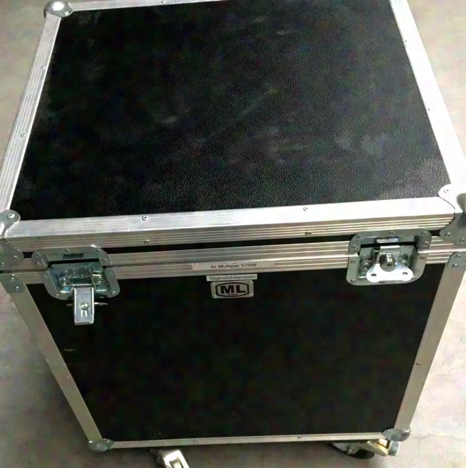 Showtec / Varytec Studio Beam MSR 575 with ballast for discharge lamp