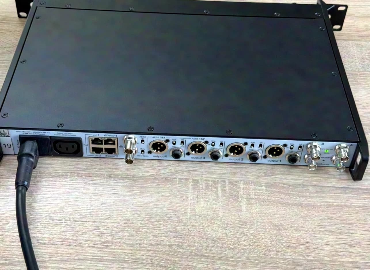 Shure AD4Q Quad receiver G56 Band