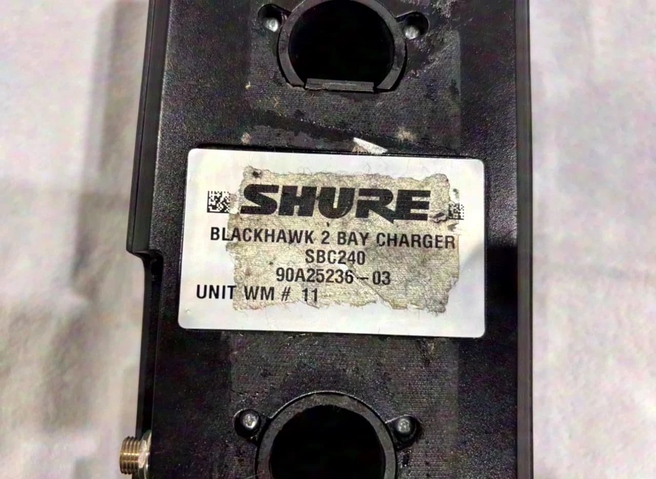 Shure SBC240 2 Bay Charger