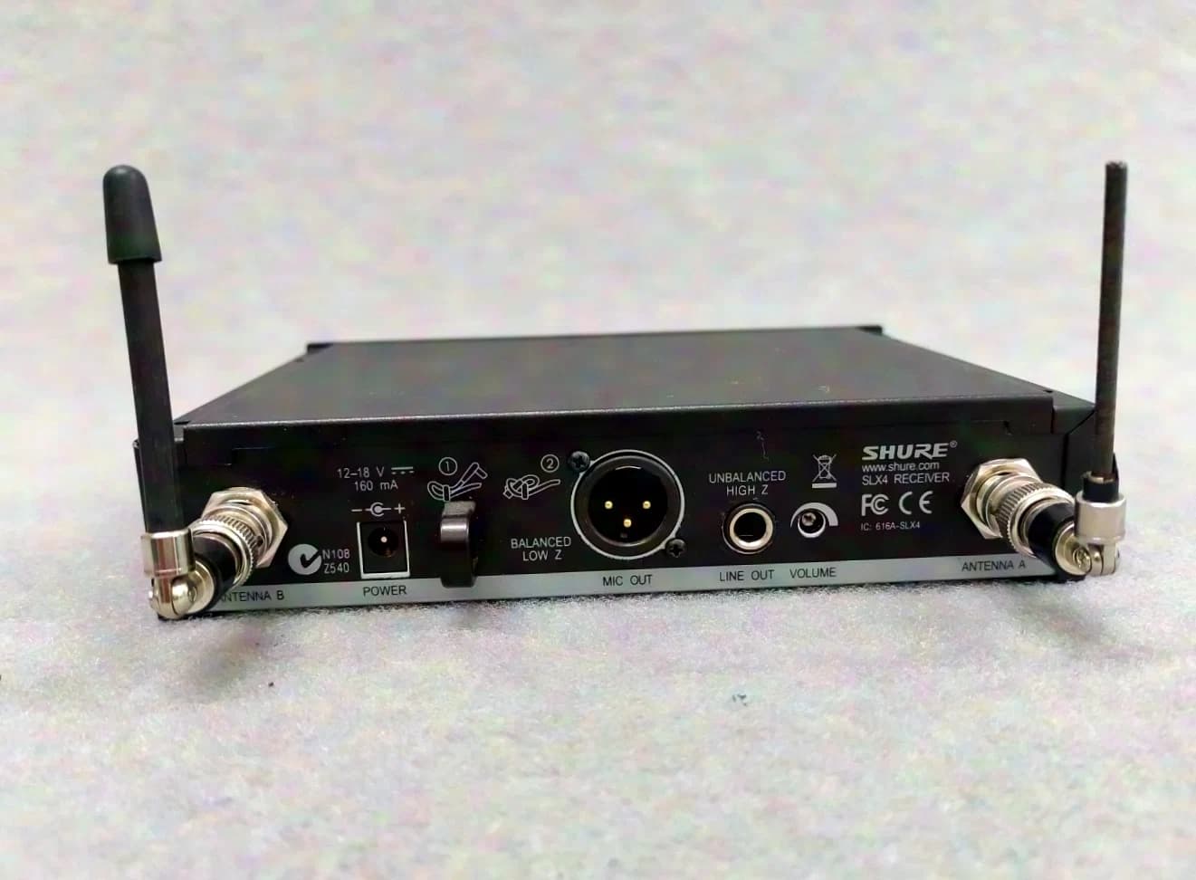 Shure SLX4 R5 800-820 MHz