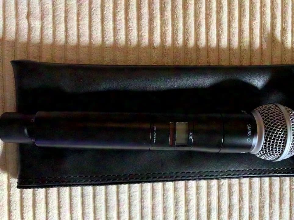 Shure Shure Axient Digital Shure Axient Digital AD2 G56