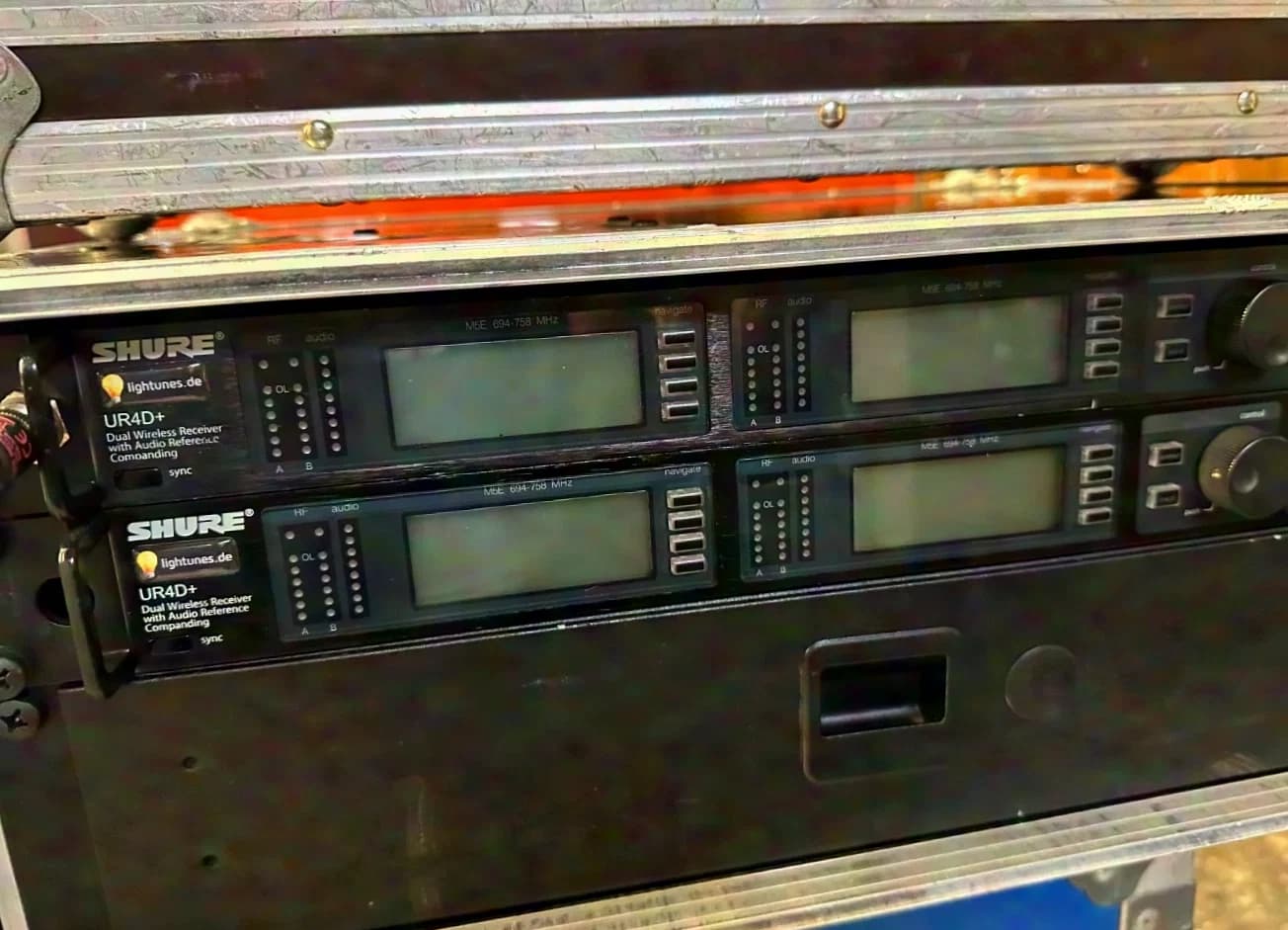 Shure UR4D+ 4-channel complete set with 4x UR1 + 4x UR2 B58, M5E Band (694-758 MHz)