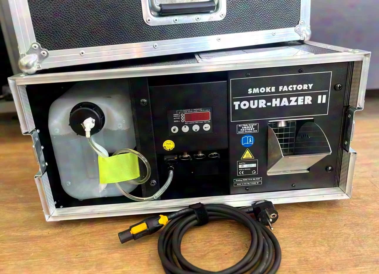 Smoke Factory Tourhazer II - in Amptown Case