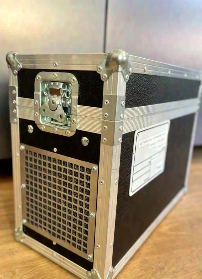 Smoke Factory Tourhazer II - in Amptown Case