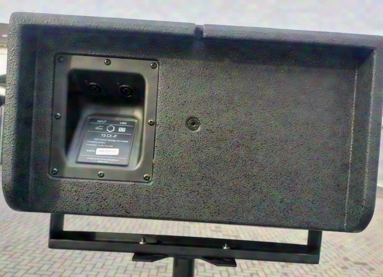 Solton PA Set 15CX-F and HD181 Sub 15" Top 18" Bass