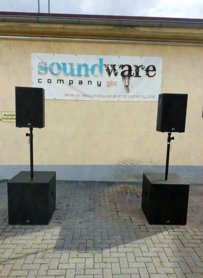 Solton aart S TWO Set 2600W active PA Tops + Subs