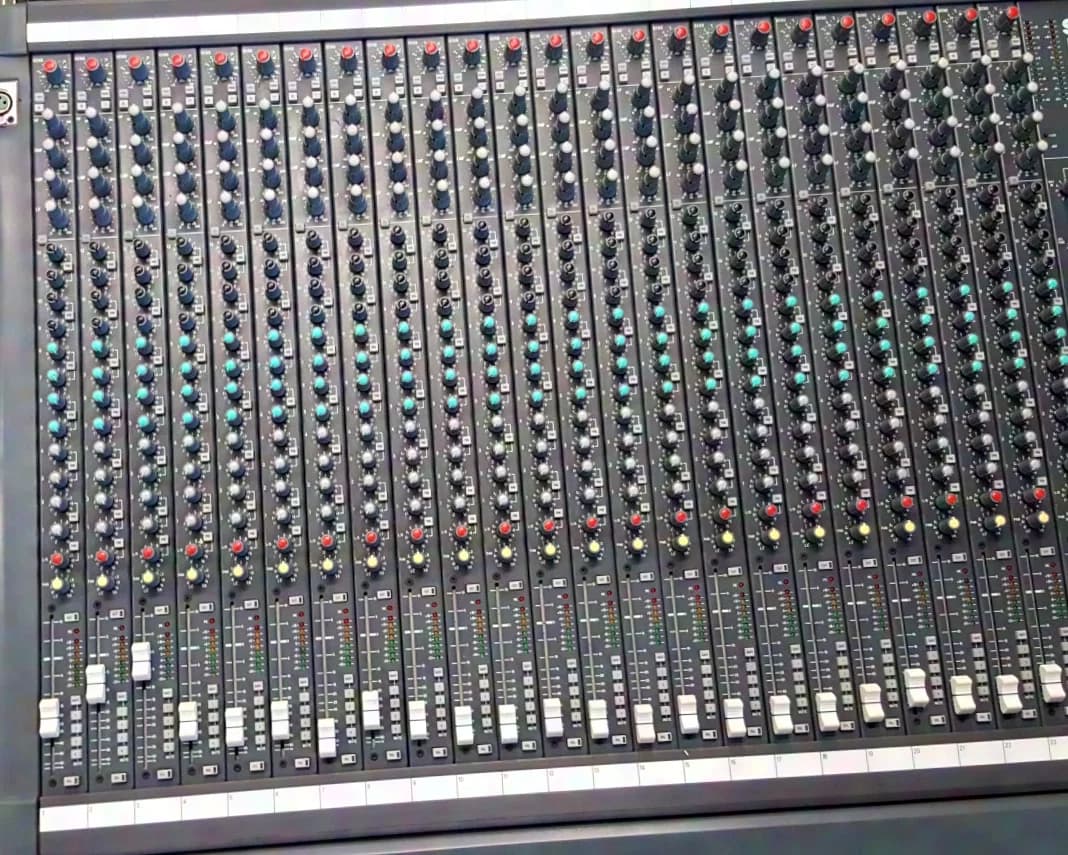 Soundcraft SM1240 Monitor Mixer