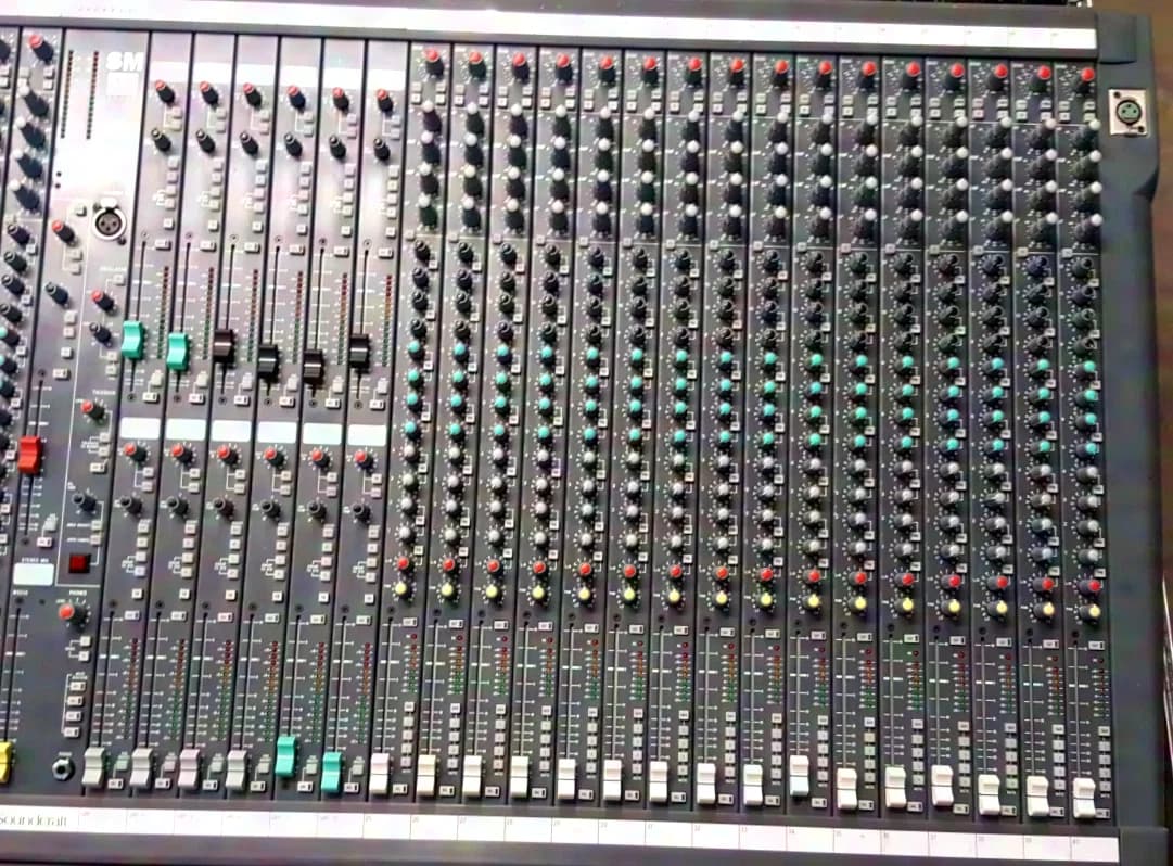 Soundcraft SM1240 Monitor Mixer