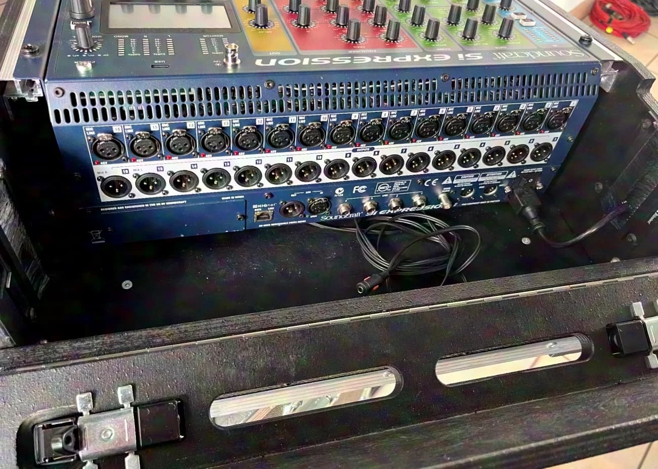 Soundcraft Si Expression 1 incl. Transport-Case Digital Mixer