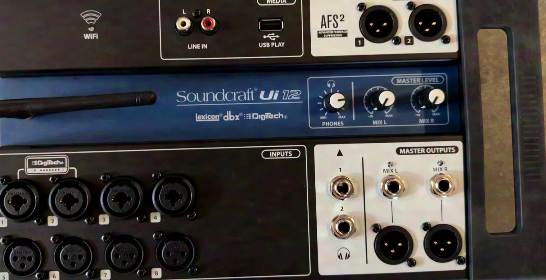 Soundcraft Ui12 12-channel digital mixing console