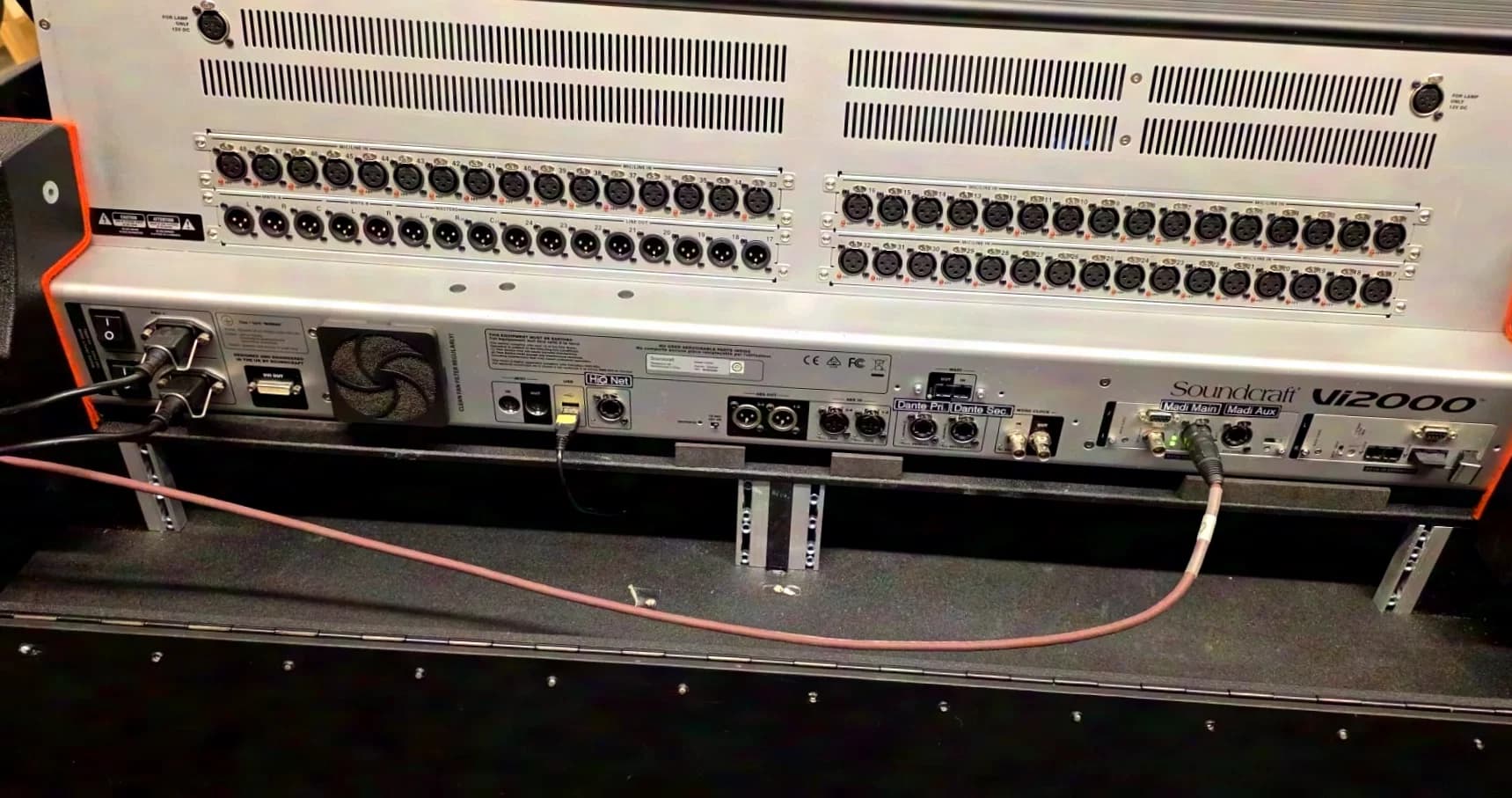 Soundcraft Vi2000