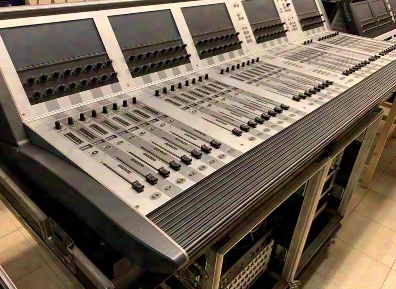 Soundcraft Vi6