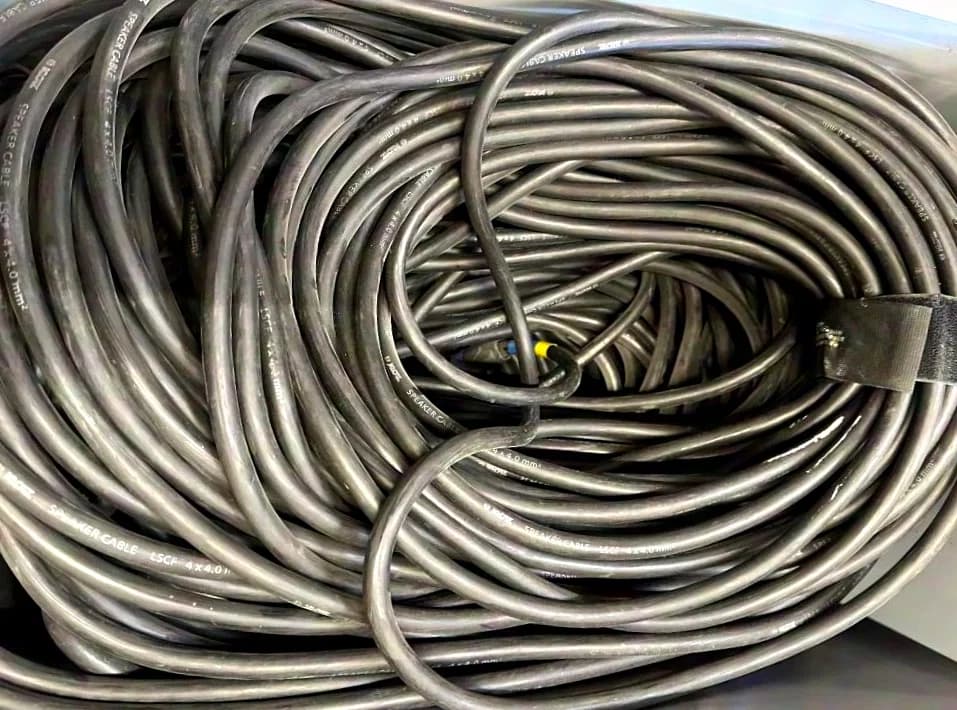 4-pole Speakon cable