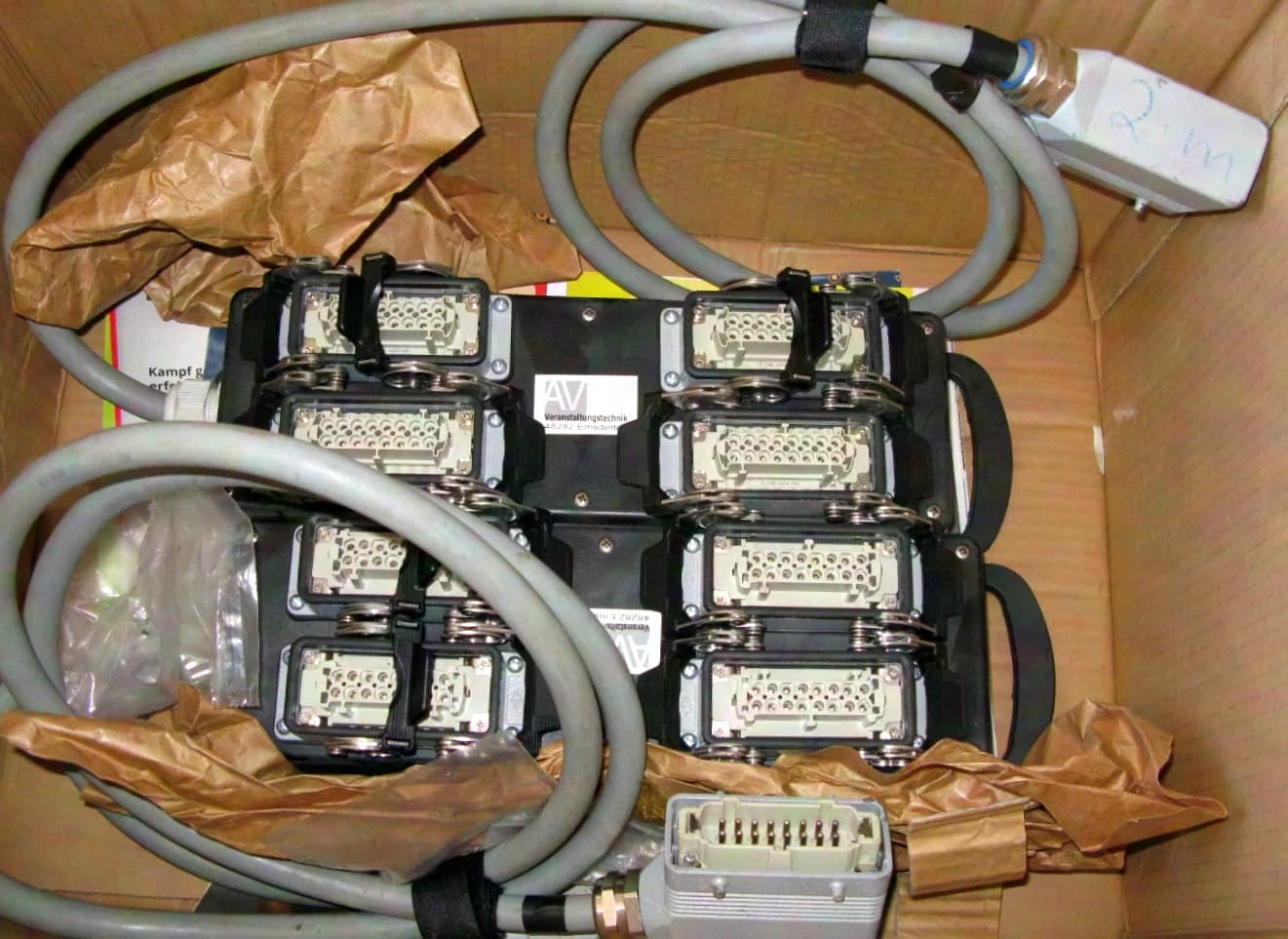 Custom-made HAN 16 Harting 4-way distributor splitter