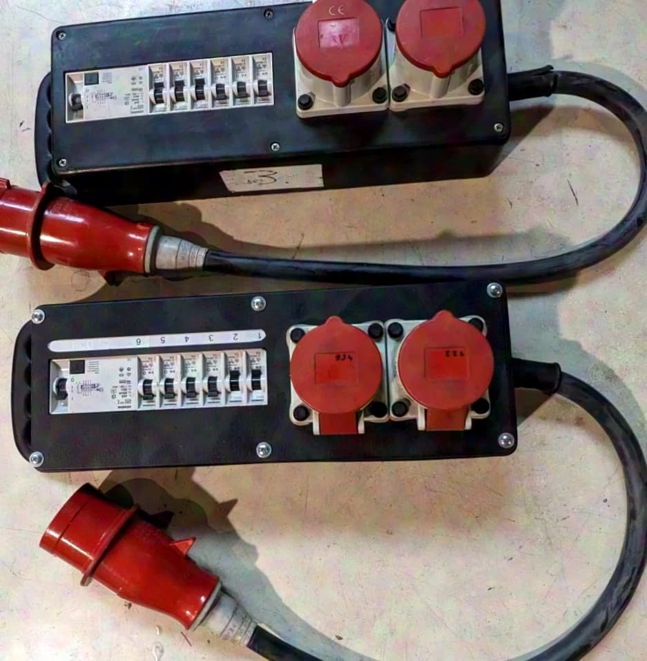 Power distributor, case distributor 32A CEE > 2x 16A CEE, fuse RCD, A2