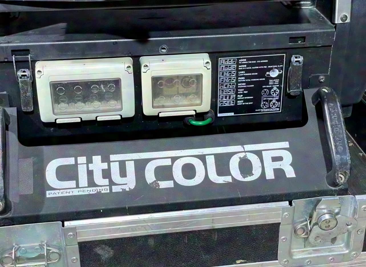 Studio Due City COLOR 1800W incl. Case