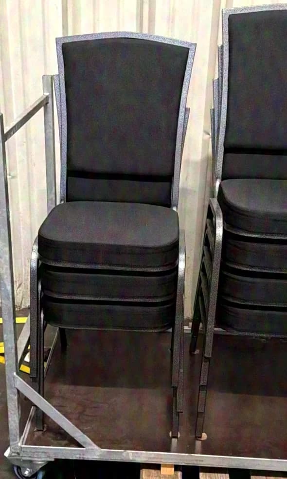 "Chicago" upholstered chairs (banquet) anthracite/black
