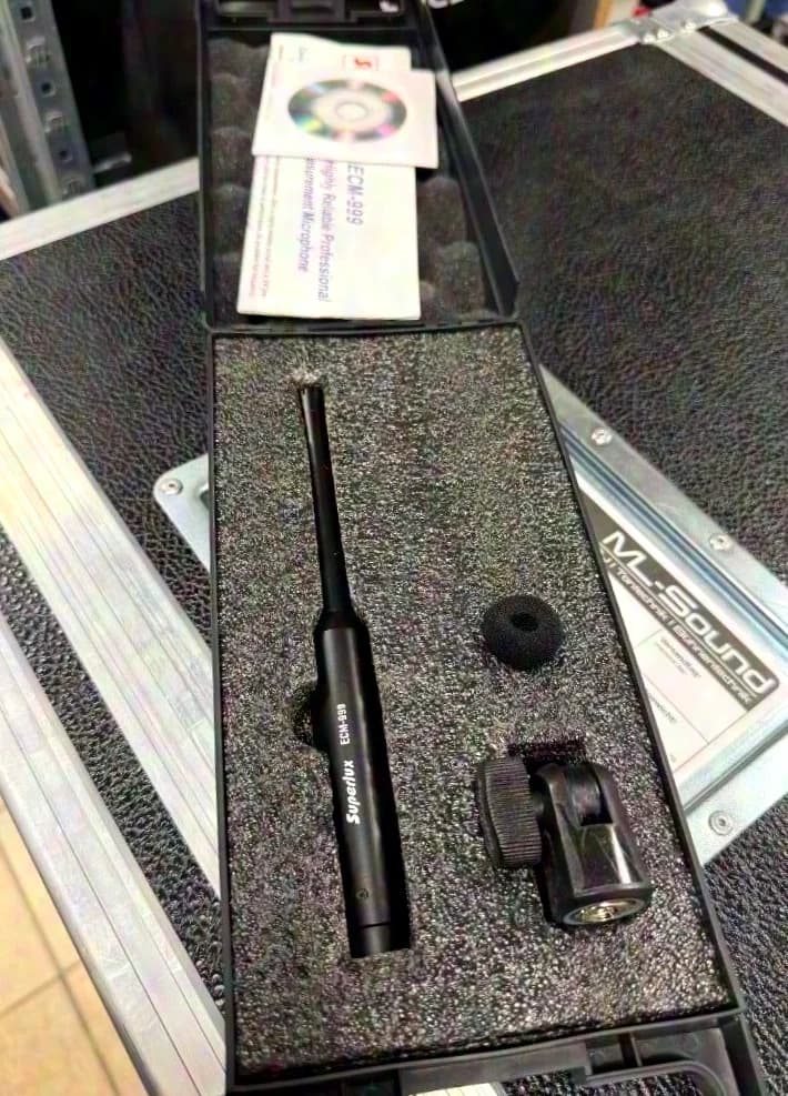 Superlux ECM999 measurement microphone