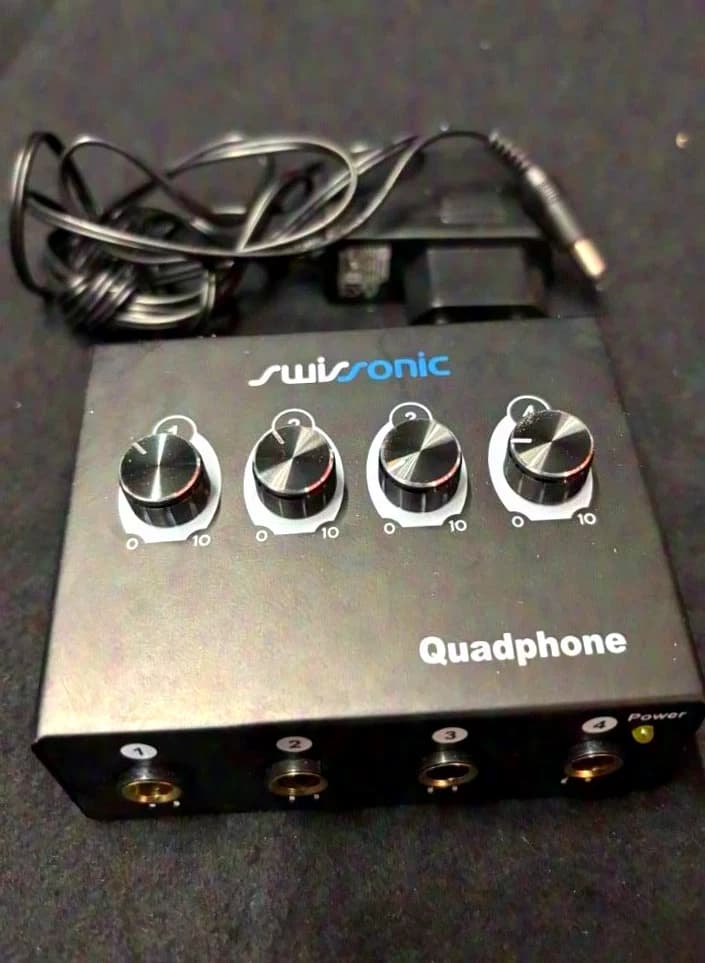 Swissonic Quadphone 4-channel headphone amplifier