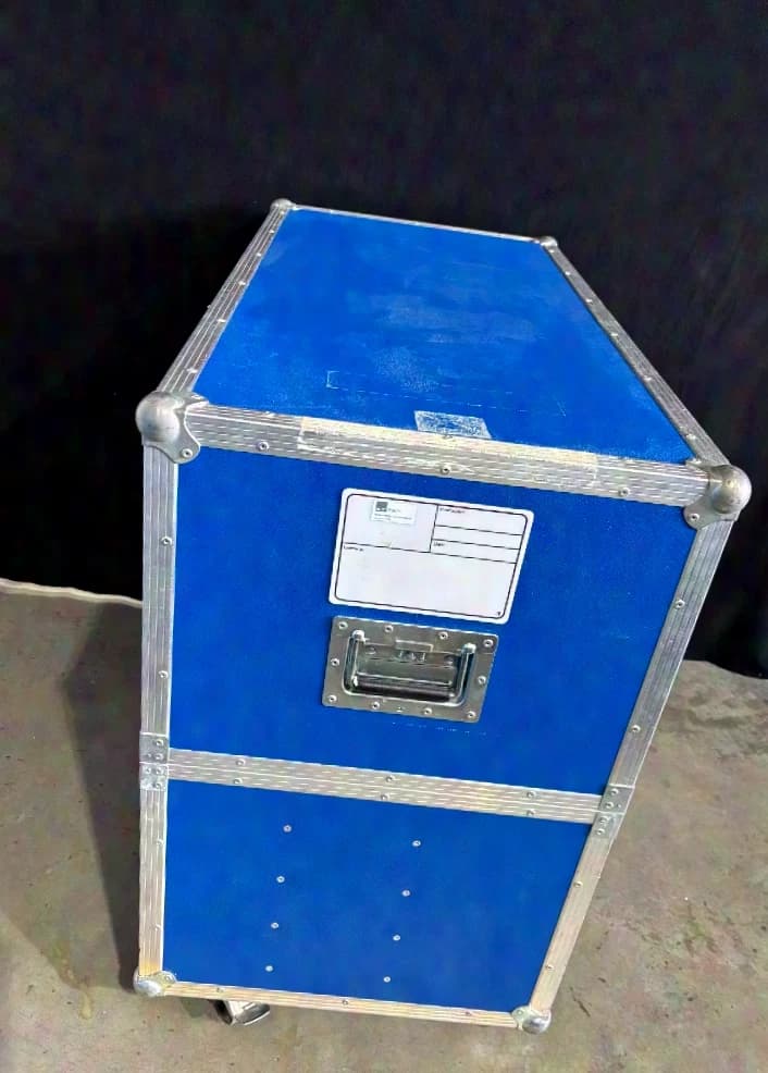 TBS-Case hood case for 1x 42“ display