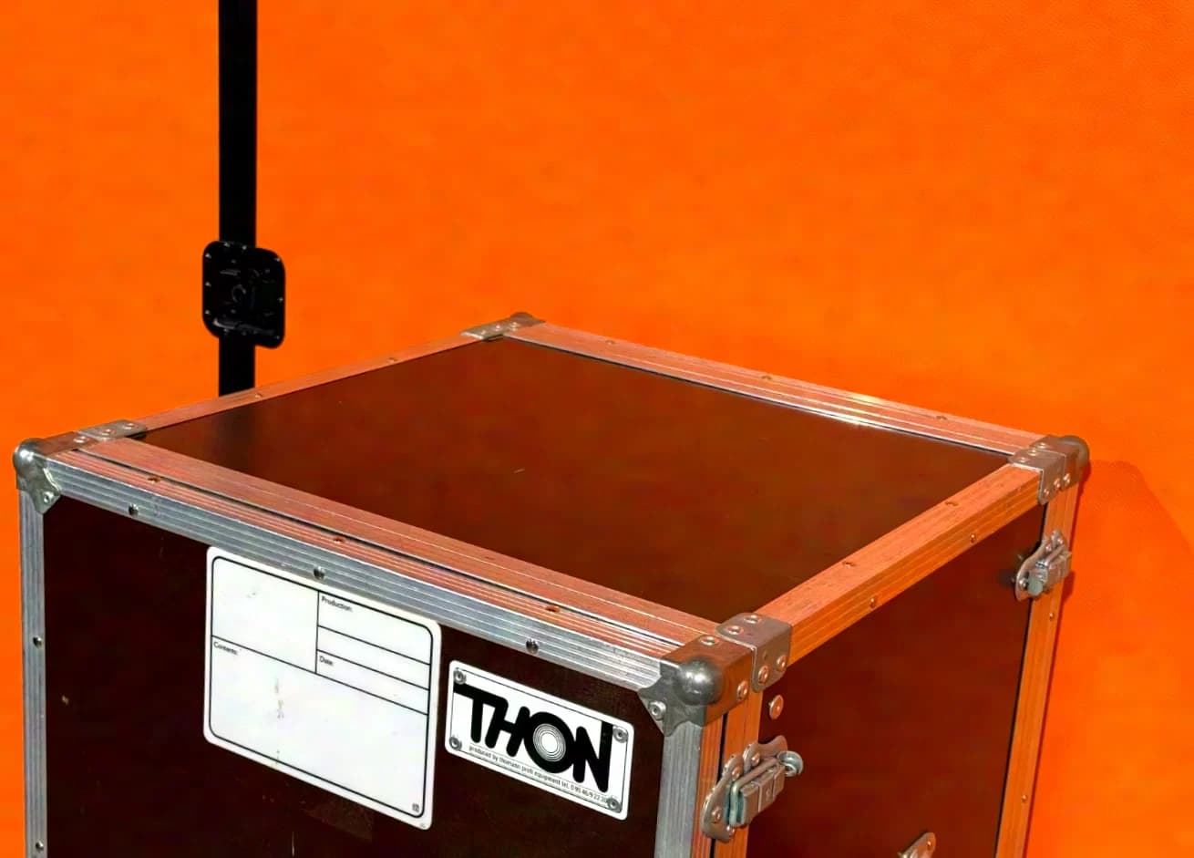 THON Eco 45 Double Door Rack 12 HE