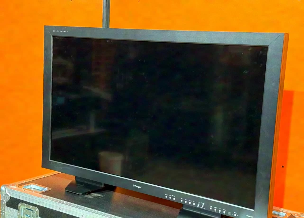 TVLogic LVM-463W 3G Support Multi Format LCD Monitor
