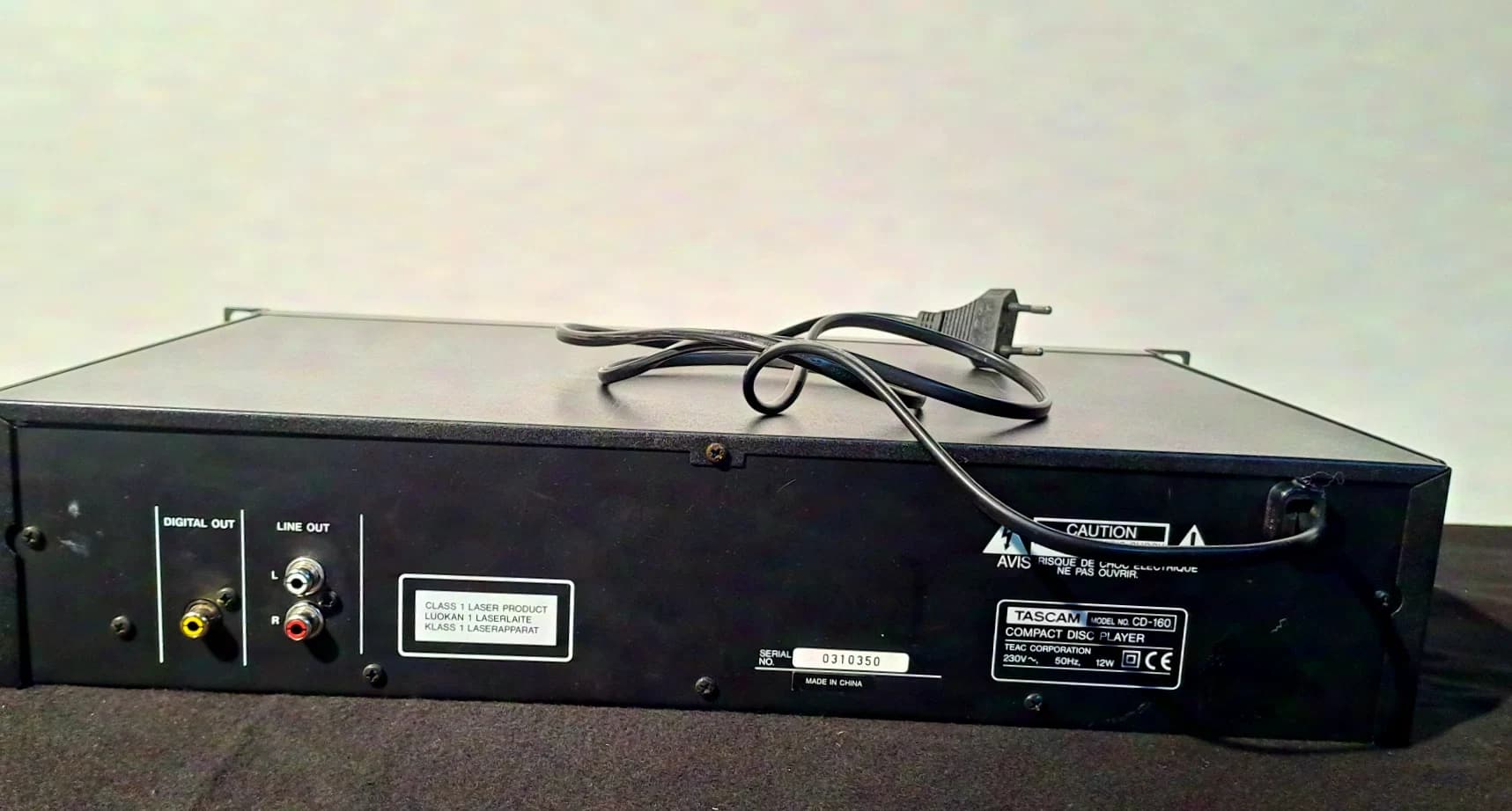 Tascam CD 160 Professional CD Player for 19" Rack