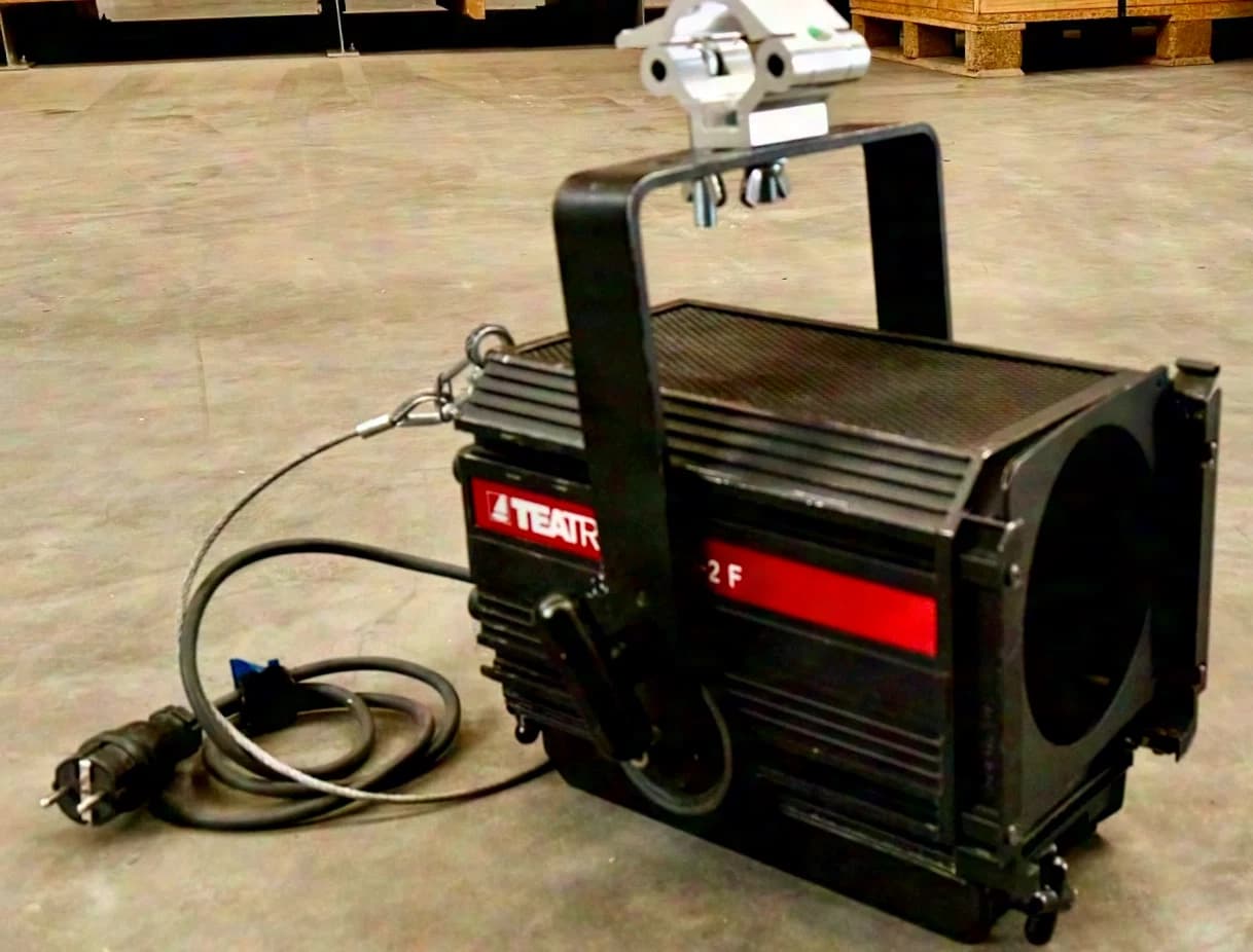 Teatro Tratto 2F Fresnel Spotlight, Set of 6