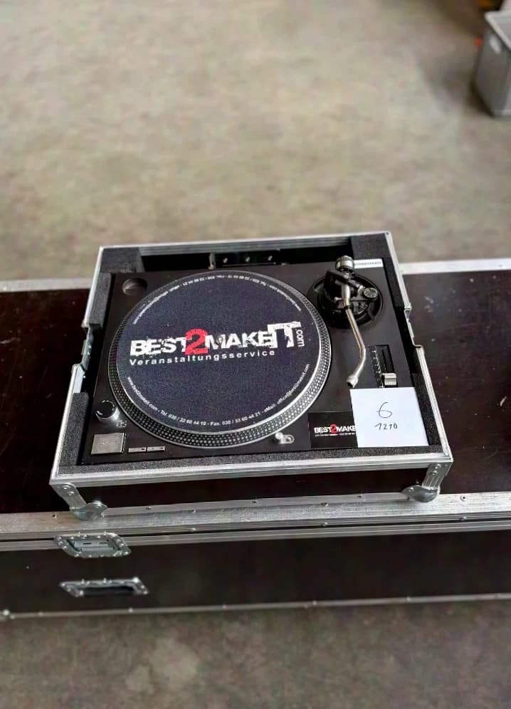 Technics Turntable SL-1210 MK2