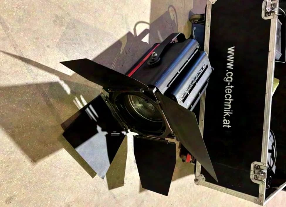 Teclumen Atto PC2000 Spot 2000/2500W