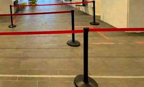 Tensators / barrier posts black/red with 4m belt