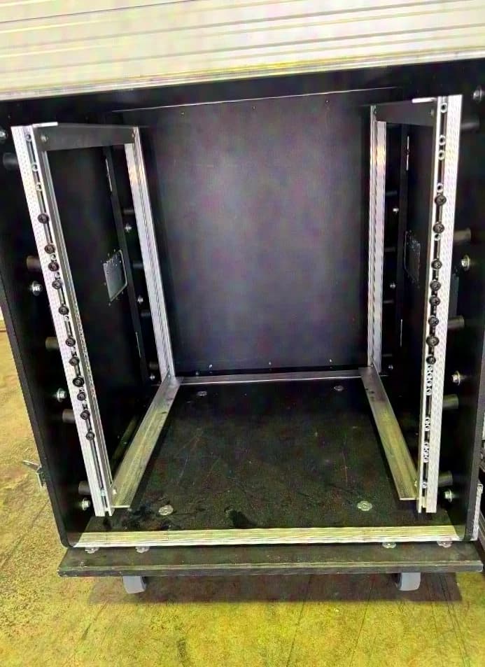 Thon 19“ Shock-Mounted Rack 12U DD
